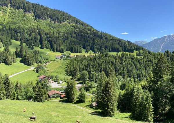 1726-tannheimertal-blick-nach-gaicht.jpg