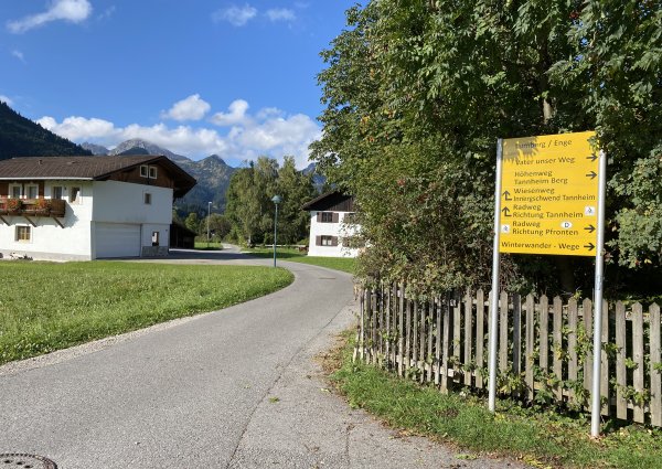 9970-tannheimertal-graen-vater-unser-weg.jpg