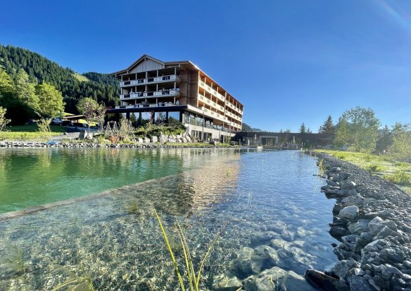hotel_rehbach_ruhehotel_und_naturresort_tannheimertal_wellnessurlaub.jpeg